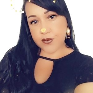 Meet your Posher, Isabel